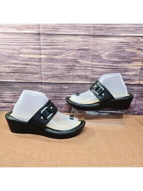 Born Black Leather Wedge Sandals Women’s 10 Excellent Condition
